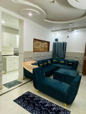 Home Away from Home in New Delhi (Pitampura)